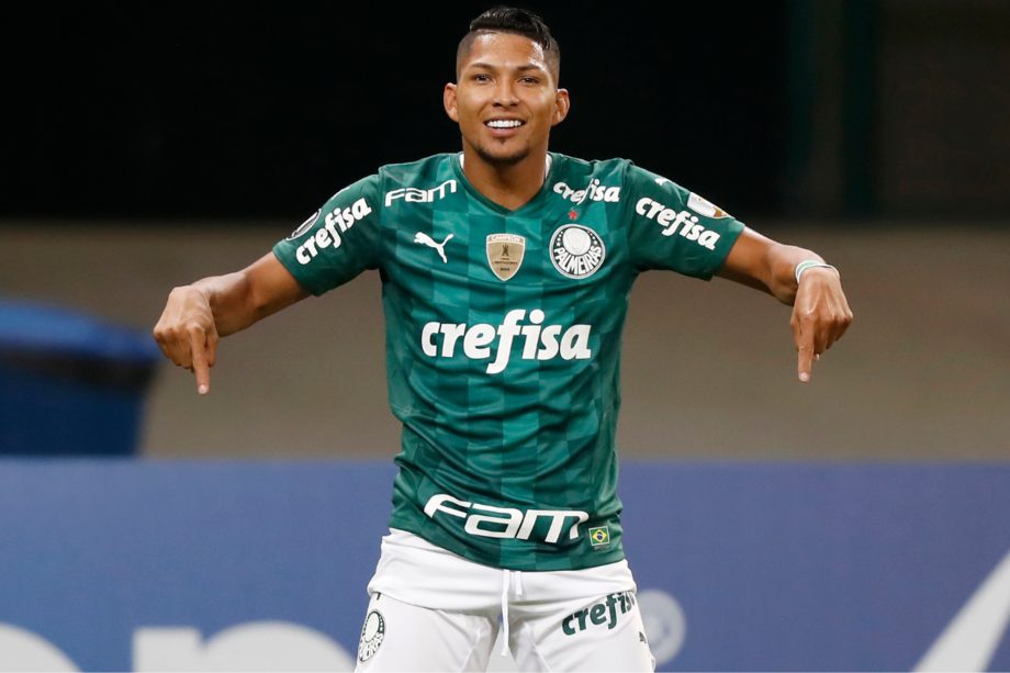 Palmeiras avalia negociar Rony em 2025